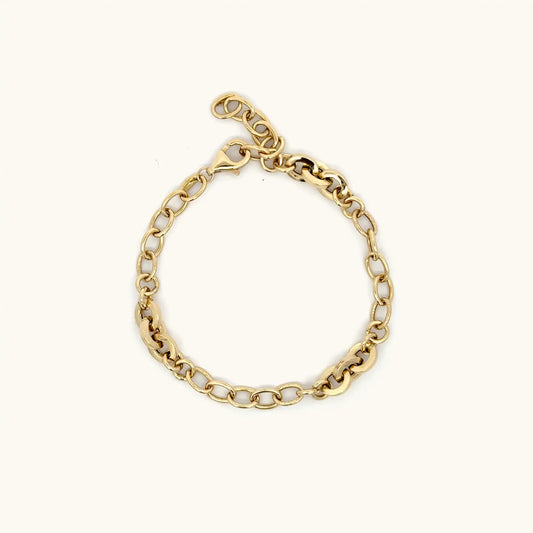 Elegant Gold Chain Bracelet