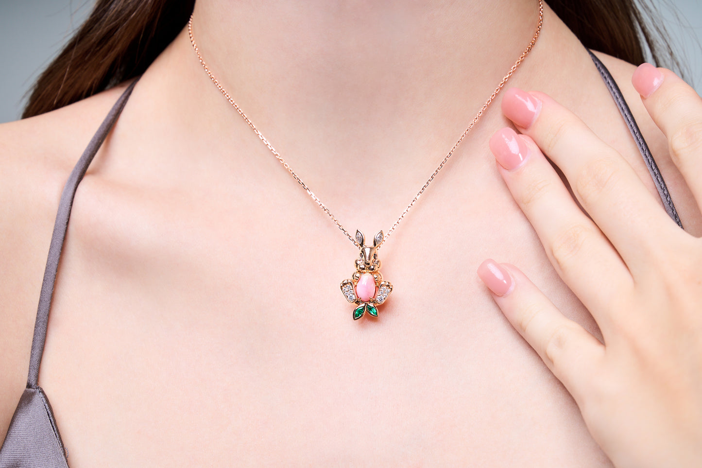 Rabbit Conch Pearl Diamond Pendant