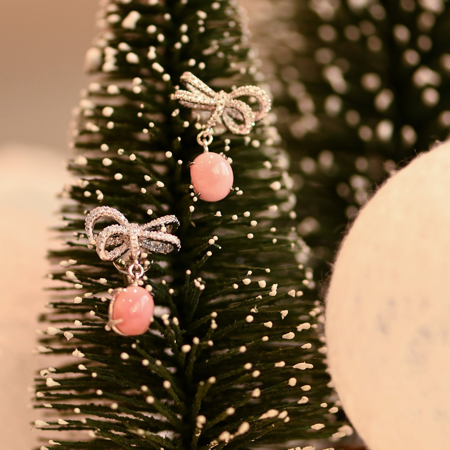 Conch Pearl & Diamond Ribbon Earrings